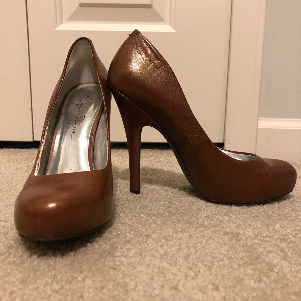 Jessica Simpson pumps